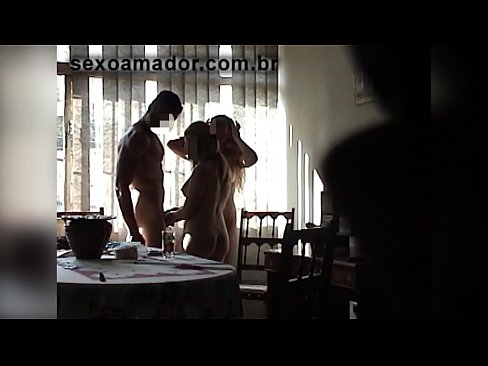 ❤️ Seks dostları nəhəng kişini və onunla birlikdə bir üçlüyü dəvət edirlər ❌ Sikiş videosu bizdə az.sexuria-net.ru ❌️❤